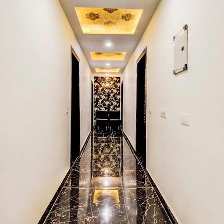 Hotel Blossom Rooms - Fully Ac Tajganj Ngoại thất bức ảnh