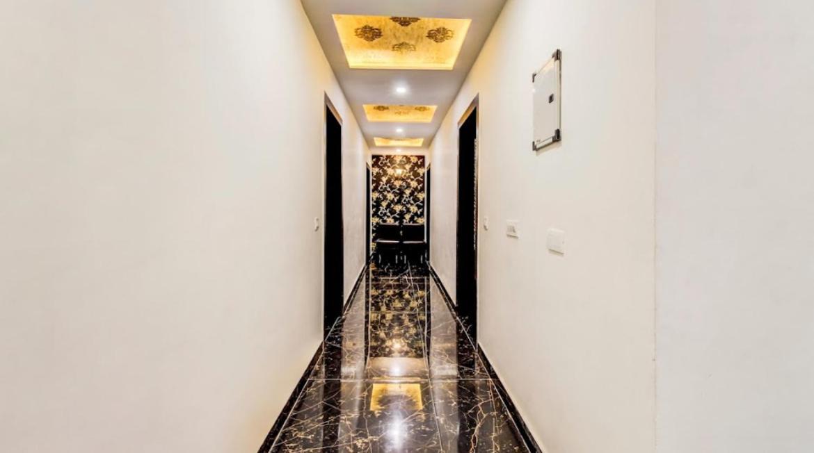 Hotel Blossom Rooms - Fully Ac Tajganj Ngoại thất bức ảnh